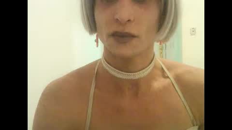 Wendy online show from 12/14/25, 01:22