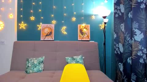 Chloe online show from 12/17/24, 08:23