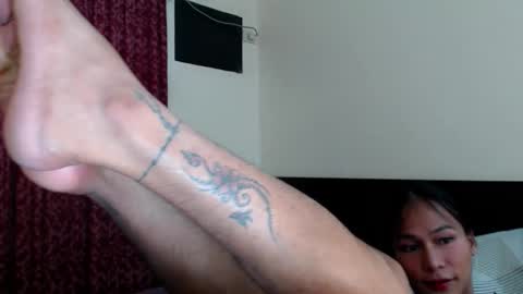 Snapshot of xlovely_destinyx chatting on 11/24/25, 02:39 Alice online show from 11/24/25, 02:39