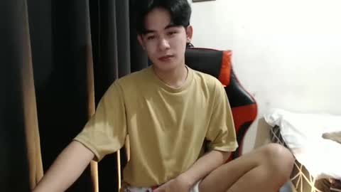 MIKAEL online show from 11/04/25, 08:57