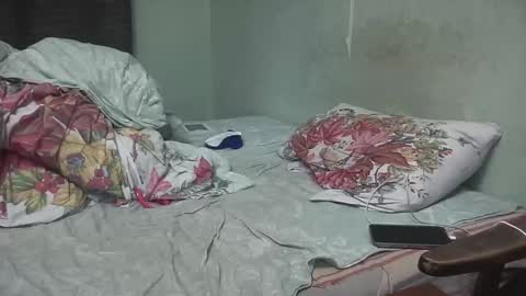 Luna online show from 11/23/25, 02:22