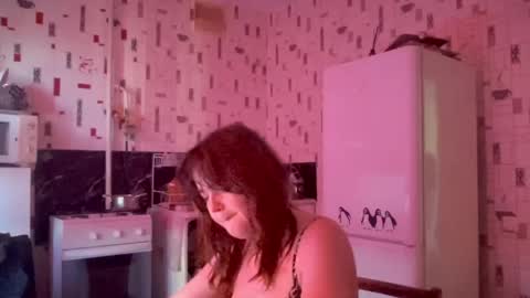 Luna online show from 05/17/26, 02:46