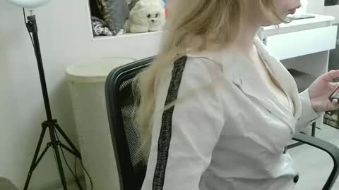 xMilagrosxs online show from 04/03/26, 09:40