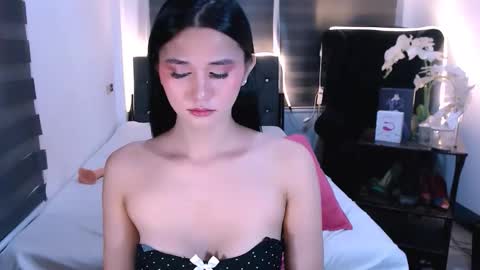 Snapshot of xmissalison chatting on 09/20/25, 12:11 xmissalison online show from 09/20/25, 12:11