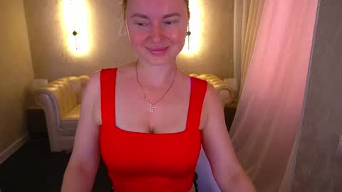 Snapshot of xo_monica chatting on 07/04/26, 12:33 Monica online show from 07/04/26, 12:33
