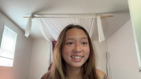 Snapshot of xo_valkyrie_xoxo chatting on 07/17/26, 07:52 xo_valkyrie_xoxo online show from 07/17/26, 07:52