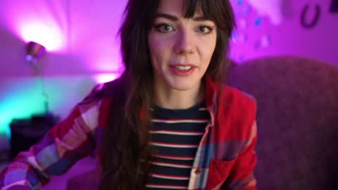 Bella Bondai online show from 12/22/24, 09:33