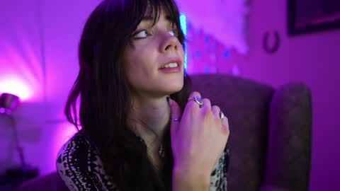 Bella Bondai online show from 01/29/25, 10:27