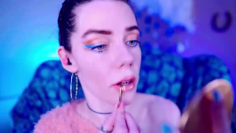 Bella Bondai online show from 12/04/25, 03:38