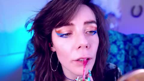 Bella Bondai online show from 01/18/26, 07:45