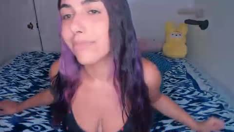 Snapshot of xocurvyrae chatting on 07/07/26, 10:36 Rae online show from 07/07/26, 10:36