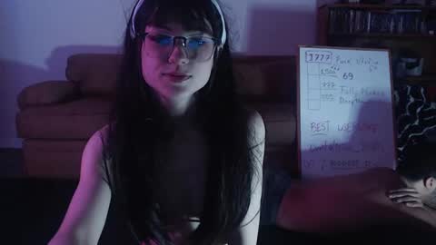 Vivienne online show from 01/18/25, 06:56