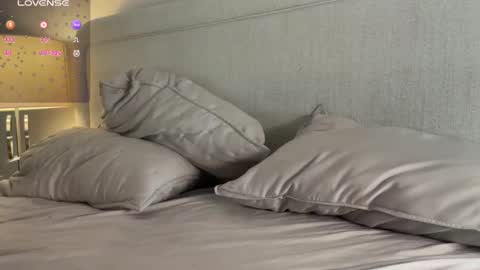 jenn online show from 02/17/26, 04:24