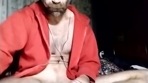 Snapshot of xploid1982 chatting on 11/02/25, 11:51 xploid1982 online show from 11/02/25, 11:51