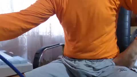 xrokettt online show from 10/11/25, 12:15