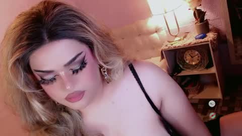 Snapshot of xsabbylicious69 chatting on 06/27/26, 04:39 xsabbylicious69 online show from 06/27/26, 04:39
