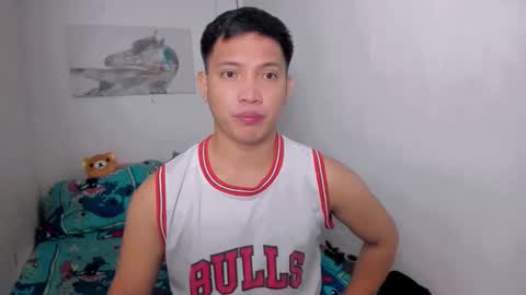 xsebastian19 online show from 04/25/26, 06:49