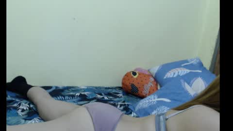 merayel online show from 03/10/25, 03:20