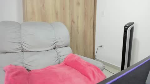 Hellen Sofia instagram hellen5546 online show from 04/14/26, 02:01