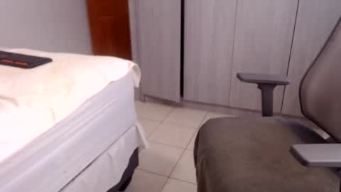 spykeXtee online show from 02/09/25, 06:43