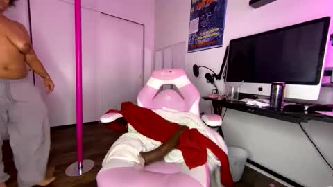 xStarGazingx online show from 11/06/25, 11:04