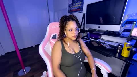 xStarGazingx online show from 01/15/26, 07:02