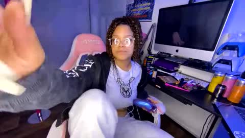 xStarGazingx online show from 01/16/26, 05:22