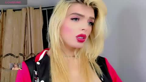 Snapshot of xthesexyboyx chatting on 05/31/26, 01:47 Femboy Exotic online show from 05/31/26, 01:47