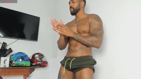 Stipp3r online show from 11/28/25, 01:36