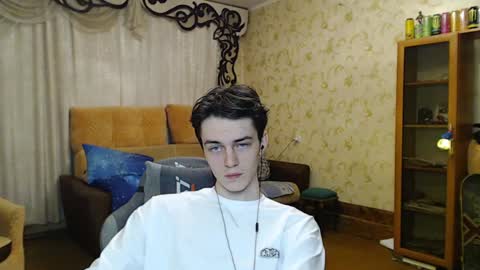 traqqq online show from 12/16/24, 08:37