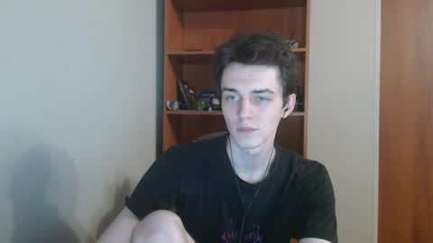 traqqq online show from 10/23/25, 07:45