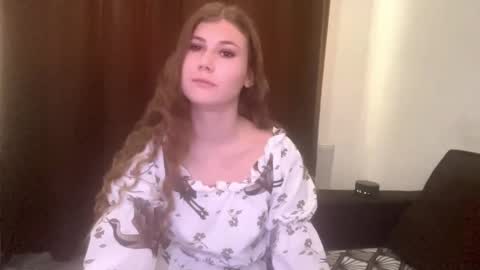 Elina online show from 05/01/26, 08:19