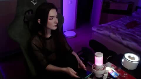 Snapshot of xunamora chatting on 01/06/26, 05:27 Alice online show from 01/06/26, 05:27