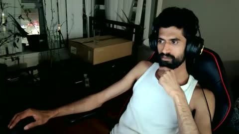 Snapshot of xwuvzyew chatting on 12/21/24, 05:47 x online show from 12/21/24, 05:47