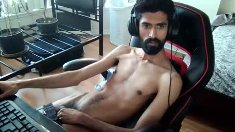 Snapshot of xwuvzyew chatting on 12/21/24, 07:49 x online show from 12/21/24, 07:49