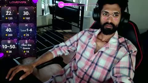 Snapshot of xwuvzyew chatting on 12/25/24, 09:22 x online show from 12/25/24, 09:22