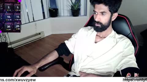 Snapshot of xwuvzyew chatting on 01/04/25, 10:13 x online show from 01/04/25, 10:13