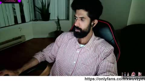 Snapshot of xwuvzyew chatting on 01/11/25, 05:31 x online show from 01/11/25, 05:31