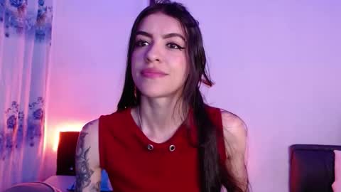 Snapshot of xx_johnson_xx chatting on 09/13/25, 09:31 VALE online show from 09/13/25, 09:31