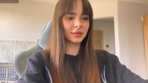 Lily online show from 04/09/26, 11:15