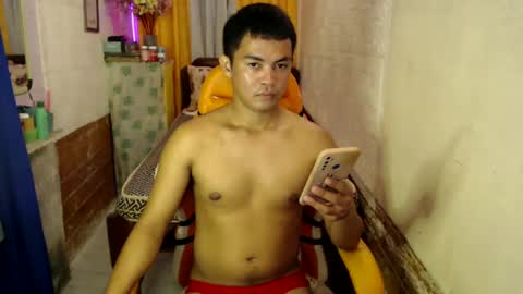 Snapshot of xxasianryanxx chatting on 02/08/25, 04:04 xxasianryanxx online show from 02/08/25, 04:04