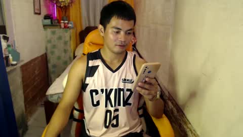 Snapshot of xxasianryanxx chatting on 02/19/25, 09:28 xxasianryanxx online show from 02/19/25, 09:28