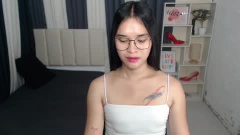 CHLOES ROOM online show from 10/11/25, 05:22