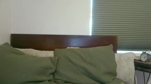 Snapshot of xxginger_ chatting on 09/17/25, 12:12 XxGinger  online show from 09/17/25, 12:12