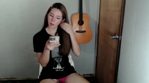 Dyanna Zulla online show from 12/16/24, 09:52