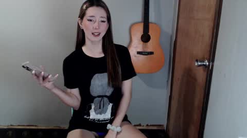 Dyanna Zulla online show from 12/24/24, 05:49