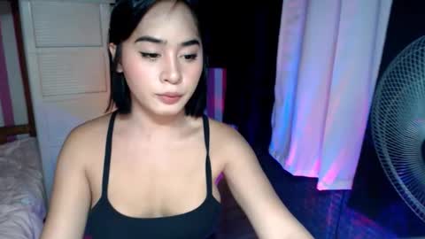 Snapshot of xxjasminfoxxx chatting on 02/23/26, 08:22 xxjasminfoxxx online show from 02/23/26, 08:22