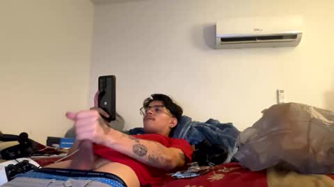 Snapshot of xxjasoneecxx chatting on 01/11/26, 12:21 XxJasoneecxX online show from 01/11/26, 12:21