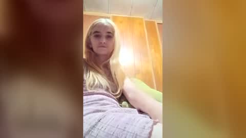 Snapshot of xxjessiebugxx chatting on 06/18/26, 02:56 xxjessiebugxx online show from 06/18/26, 02:56