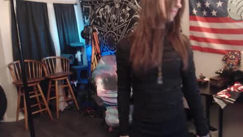 Lilith online show from 10/25/25, 03:36